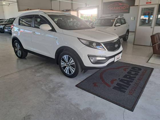 KIA SPORTAGE 2.0 LX 4X2 16V FLEX 4P AUTOMÁTICO KIA SPORTAGE 2.0 LX 4X2 16V FLEX 4P AUTOMÁTICO
